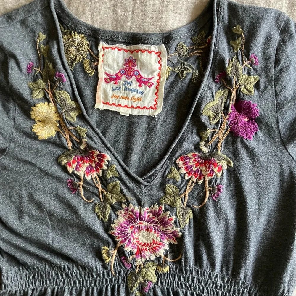 JW Los Angeles Gray Floral Embroidered Long Sleeve Boho Dress - Medium - Picture 7 of 9